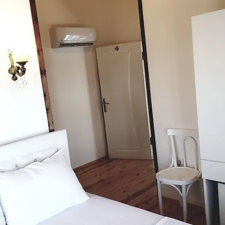 Cumbali Hotel