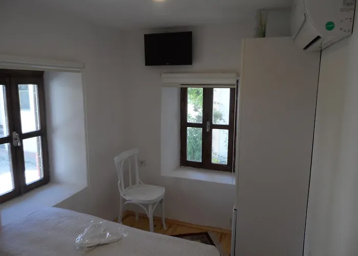 Cumbali 博兹贾阿达岛