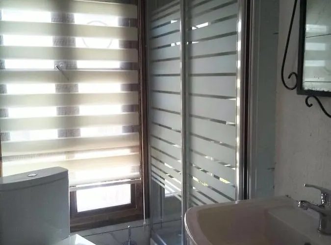 Cumbali 博兹贾阿达岛